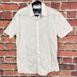 Roar White Endurance Embroidered Short Sleeve Shirt Lg